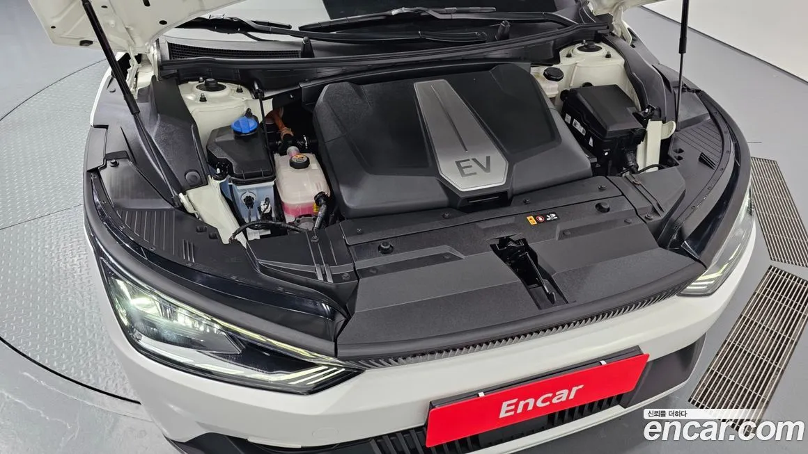 Kia EV6 — фото 6