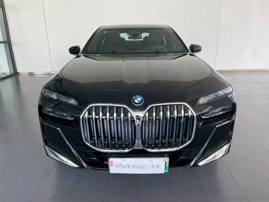 BMW i7 2025 из CN, фото 2