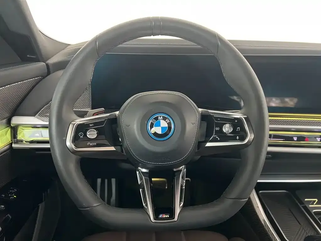 BMW i7 2025 из CN, фото 9