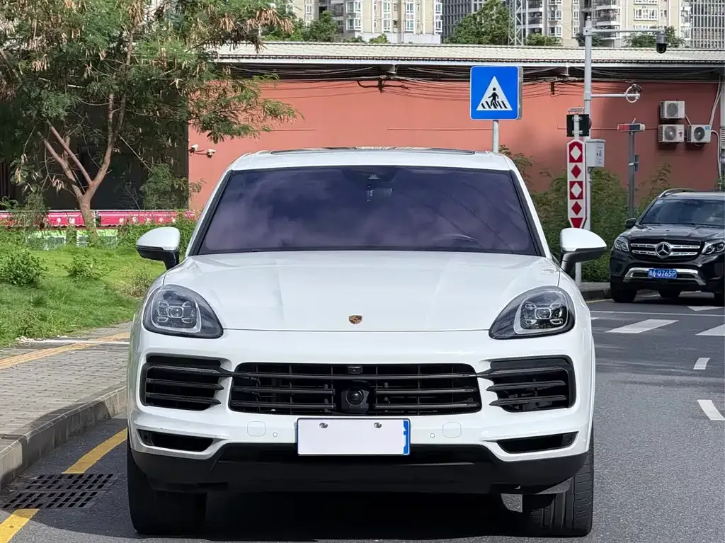 Porsche Cayenne 2023 из CN, фото 2