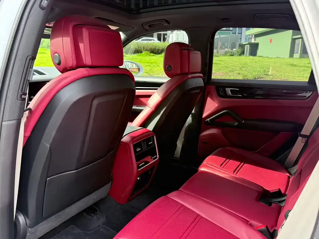 Porsche Cayenne 2023 из CN, фото 7