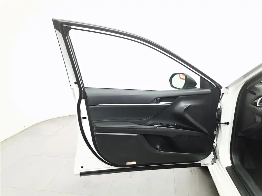 Toyota Camry 2024 из CN, фото 8