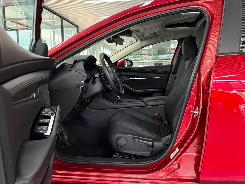 Mazda 3 Axela 2021 из CN, фото 5