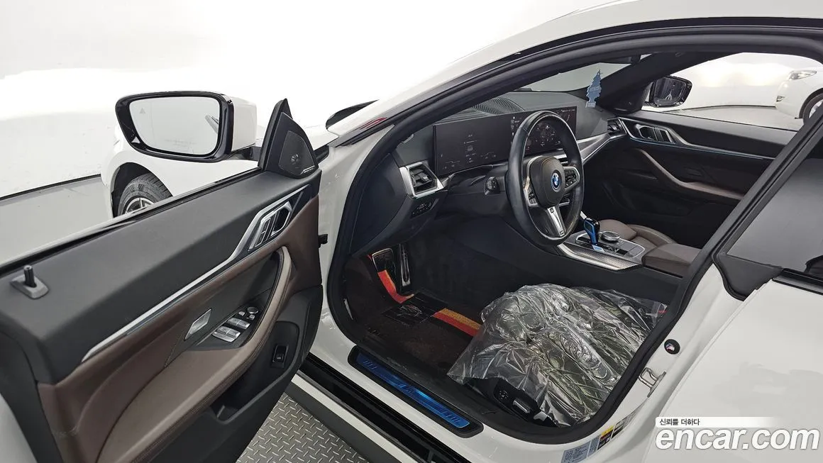BMW i4 2022 из KR, фото 10