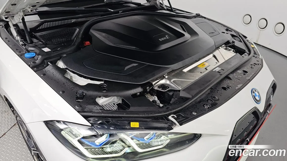 BMW i4 2022 из KR, фото 6