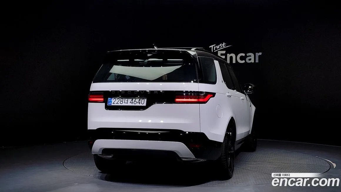 Land Rover Discovery 2024 из KR, фото 4