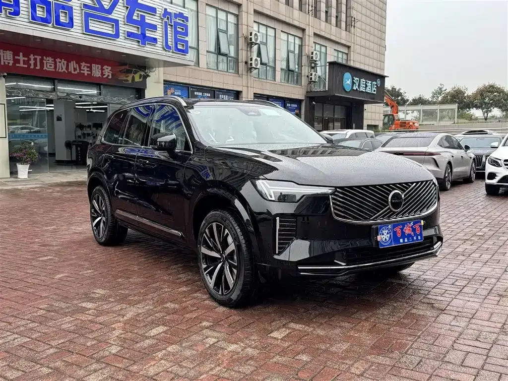 Volvo XC90 2025 из CN, фото 3