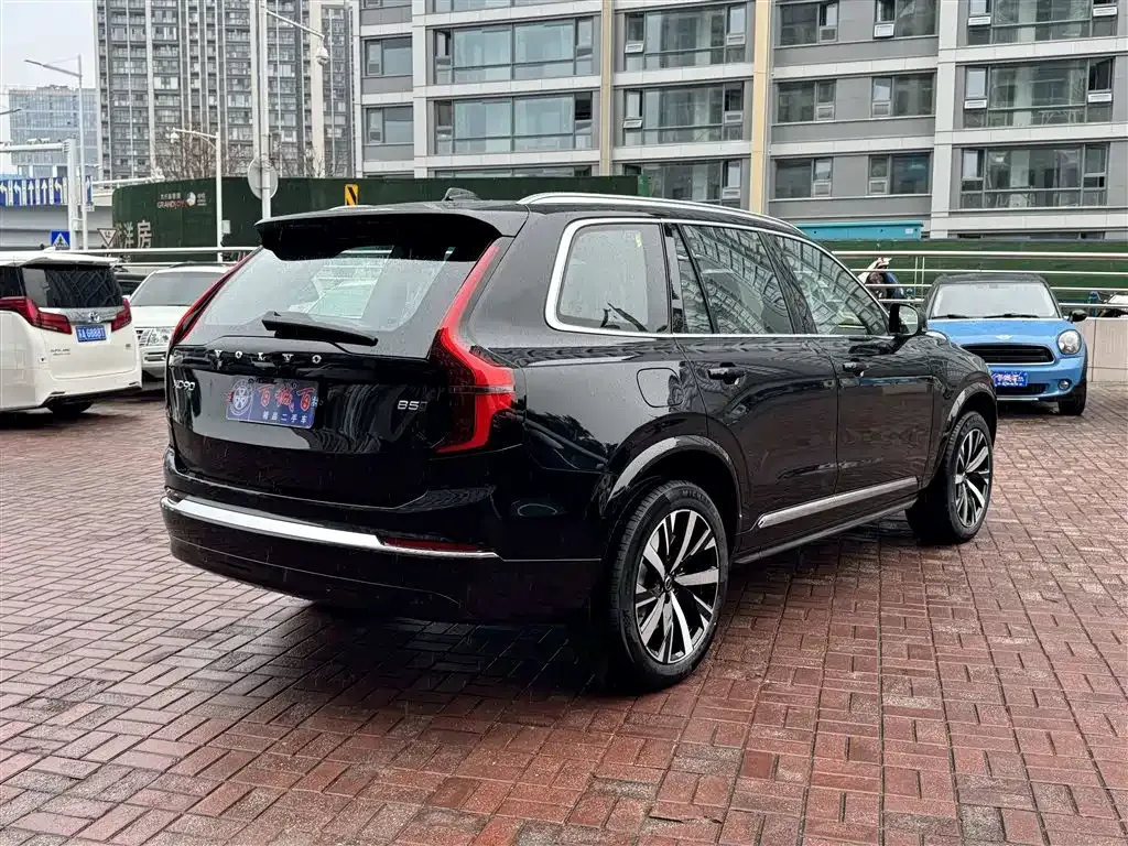 Volvo XC90 2025 из CN, фото 6