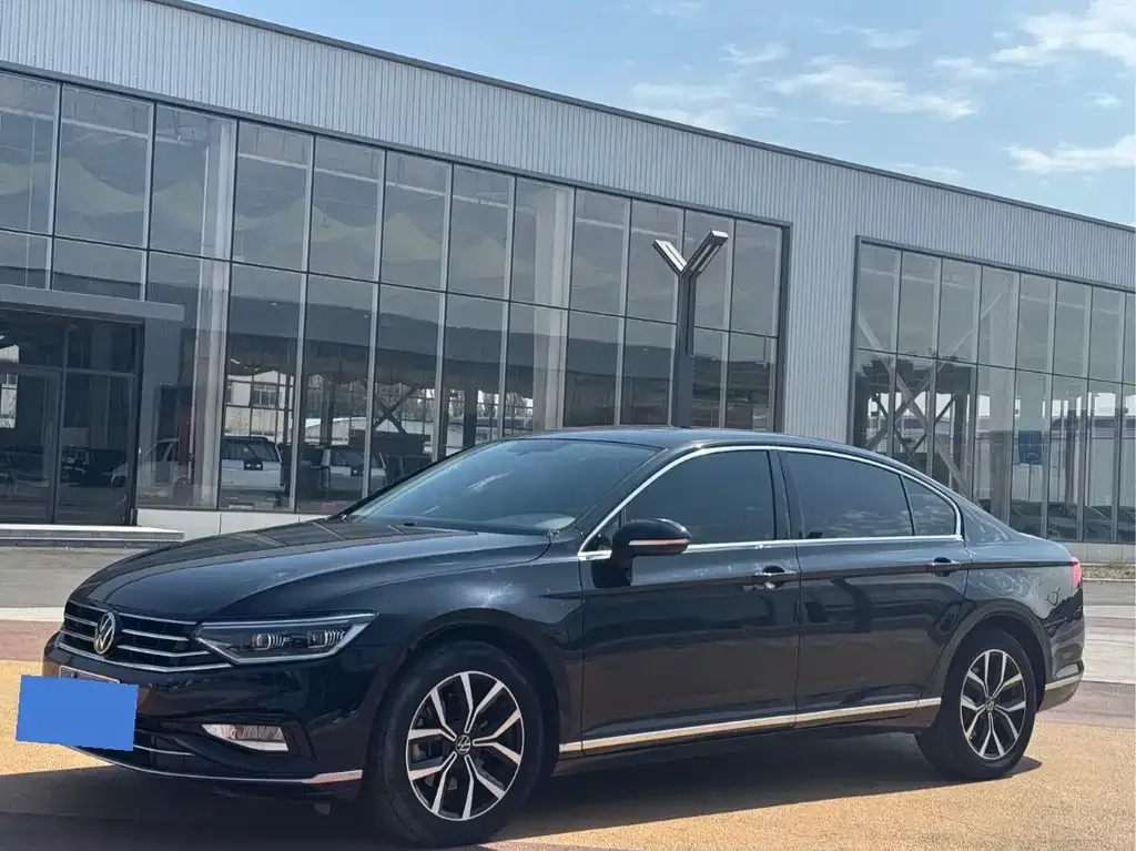 Volkswagen Magotan 2022 из CN, фото 10