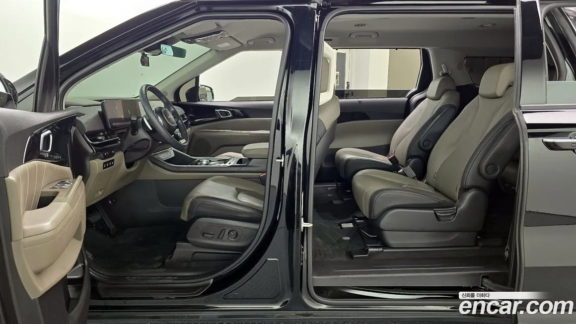 Kia Carnival — фото 10