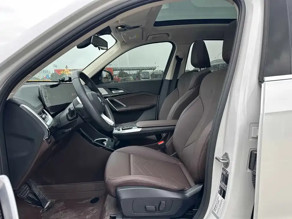 BMW X1 2024 из CN, фото 8
