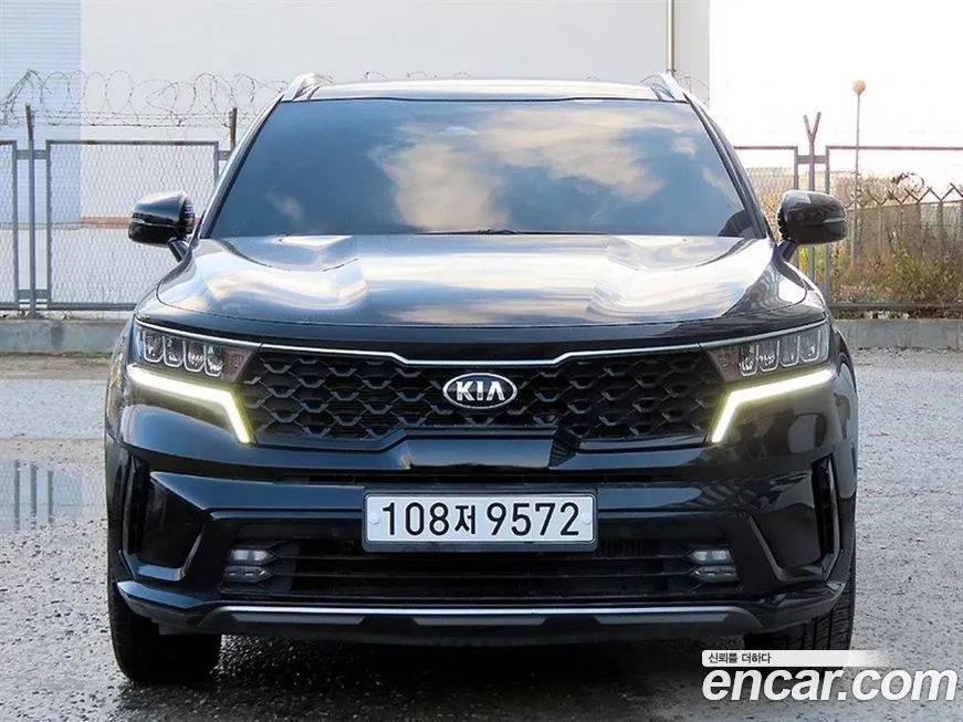 Kia Sorento — фото 1