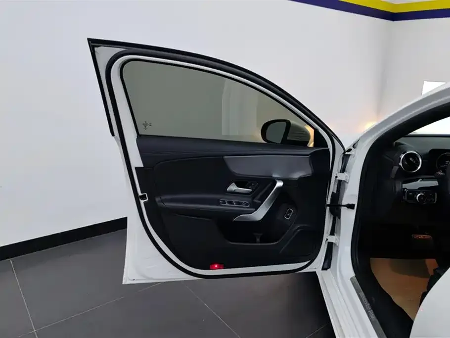 Mercedes-Benz A-Class 2022 из CN, фото 7