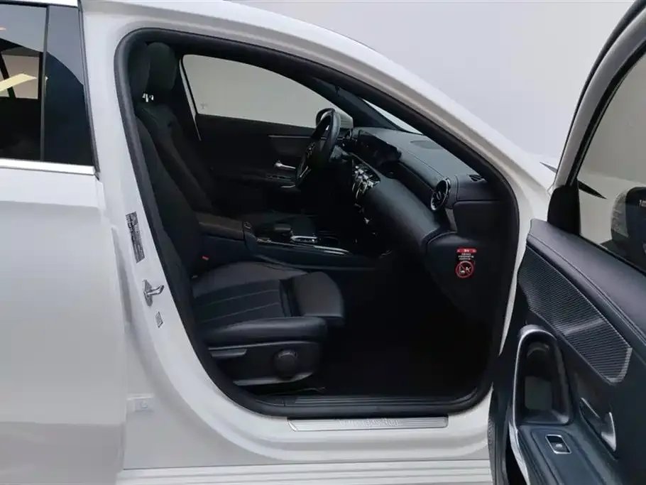 Mercedes-Benz A-Class 2022 из CN, фото 8
