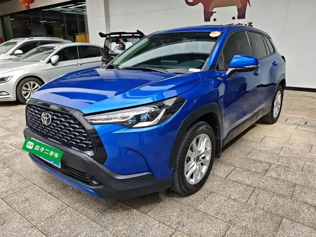 Toyota Corolla Cross — фото 1