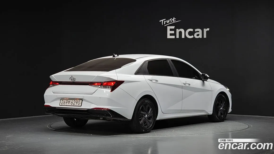 Hyundai AVANTE 2022 из KR, фото 2