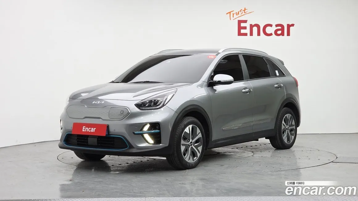 Kia Niro — фото 1