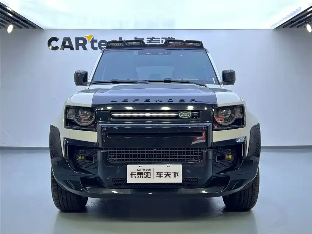 Land Rover Defender 2024 из CN, фото 2