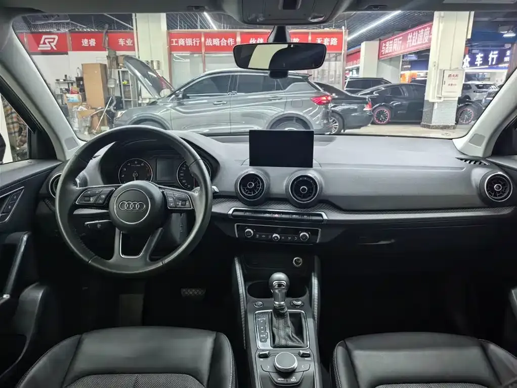 Audi Q2L 2021 из CN, фото 8