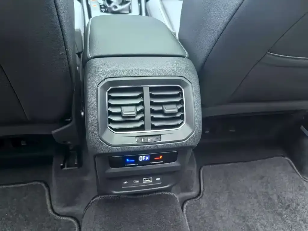 Volkswagen Tiguan L 2022 из CN, фото 9