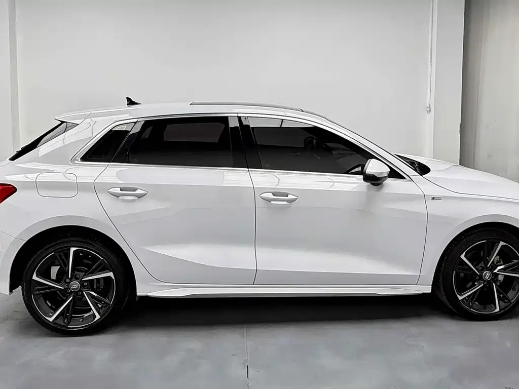Audi A3 2021 из CN, фото 4