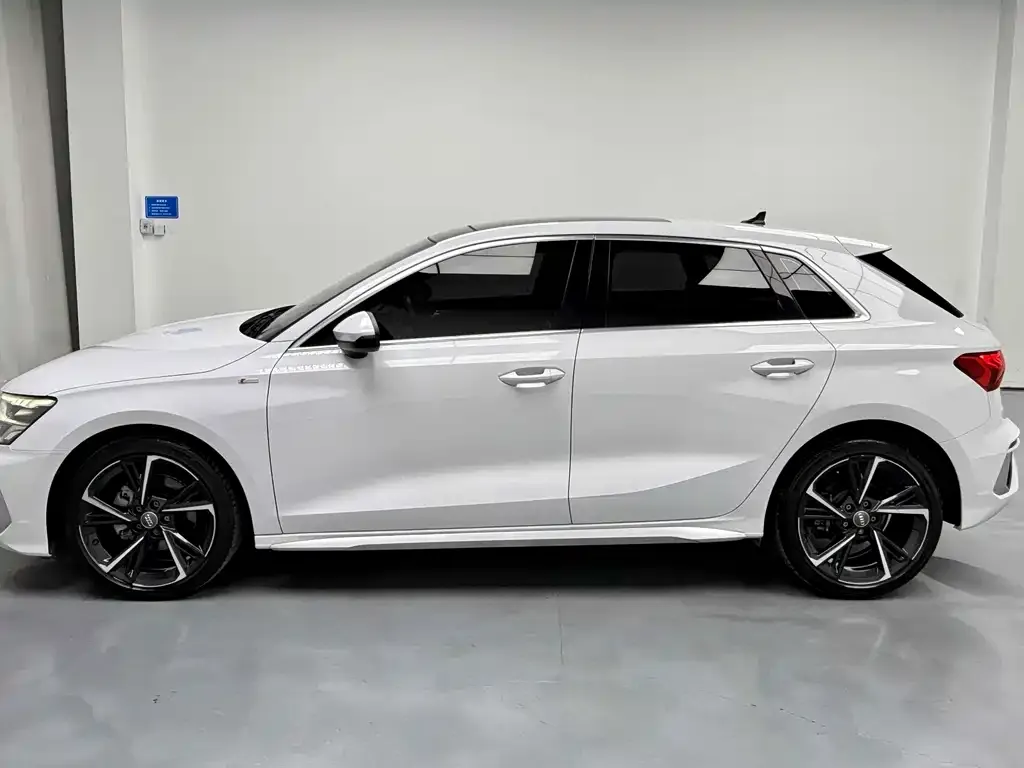 Audi A3 2021 из CN, фото 5