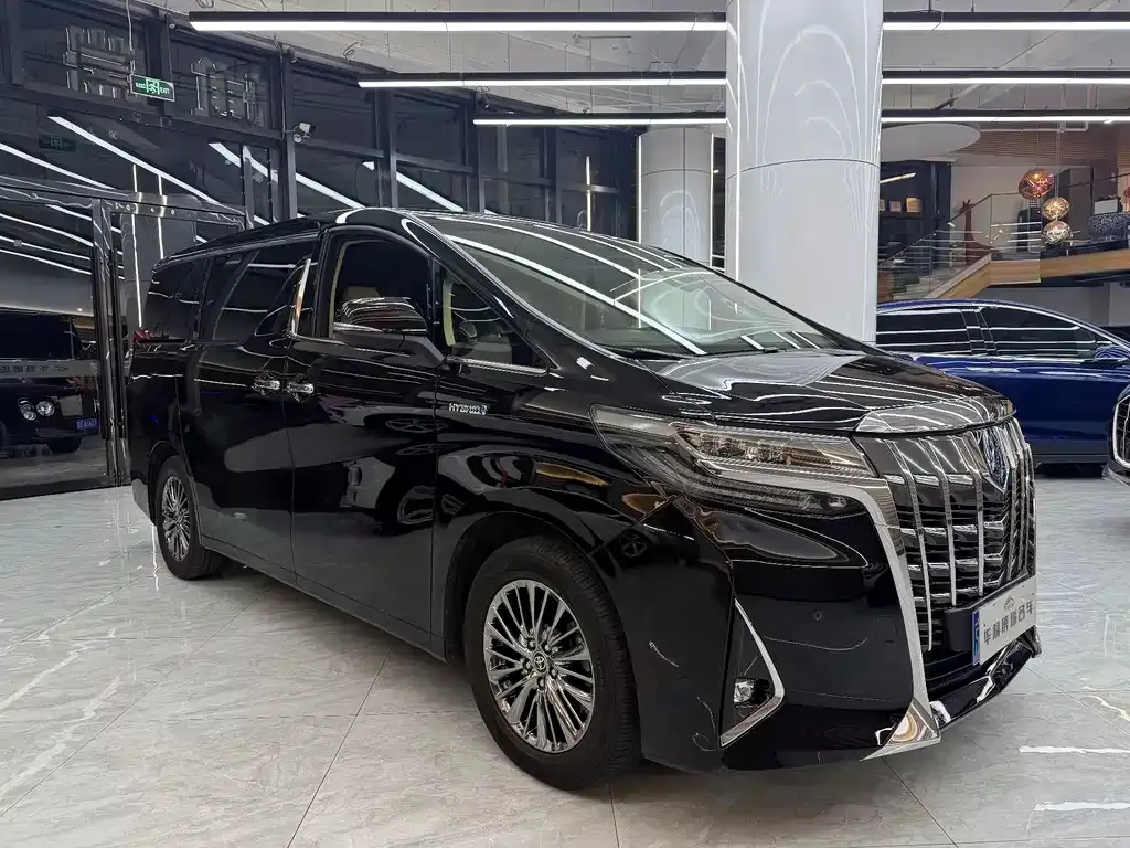 Toyota Alphard 2023 из CN, фото 3