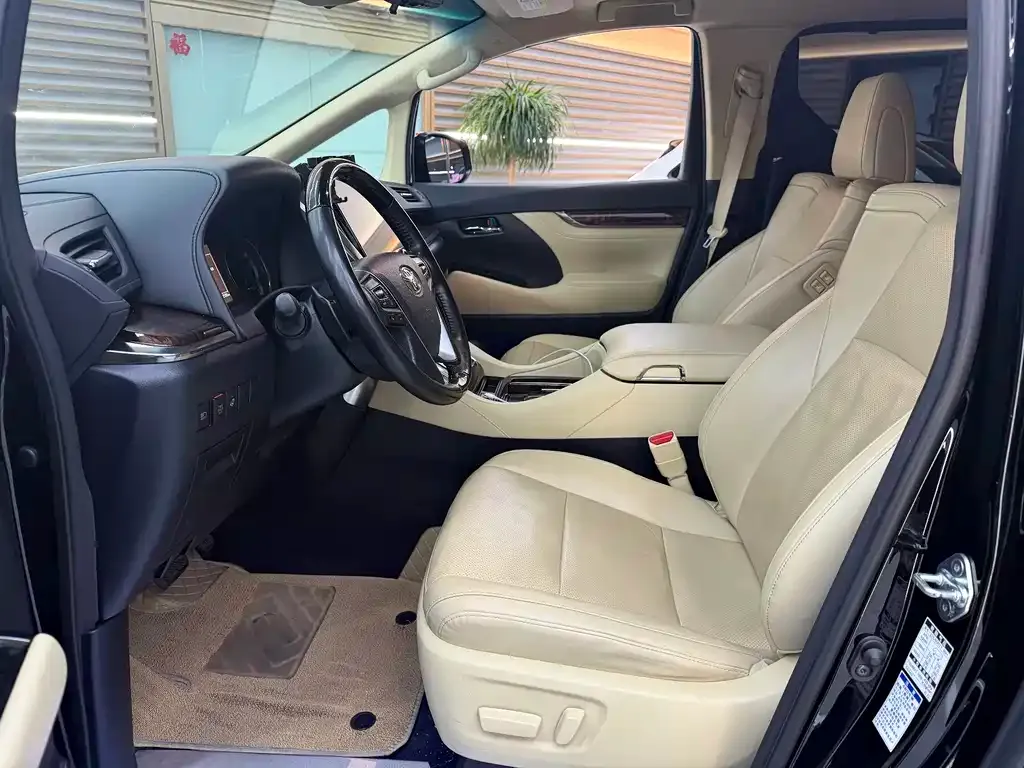 Toyota Alphard 2023 из CN, фото 4