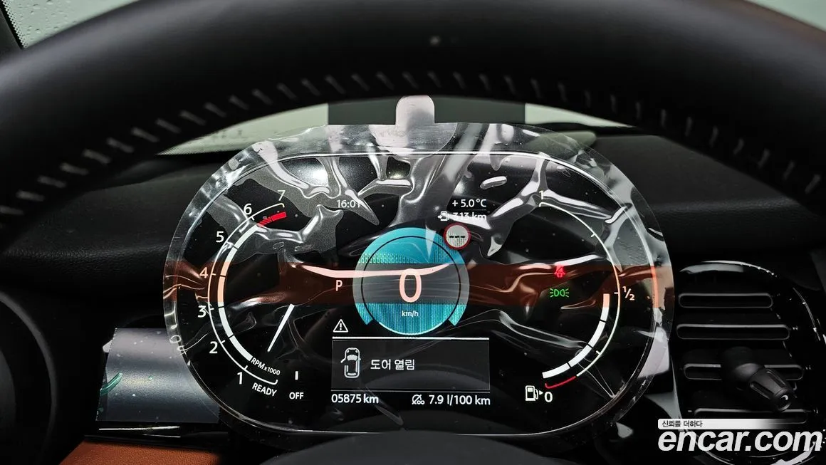 Mini Cooper Convertible 2024 из KR, фото 8