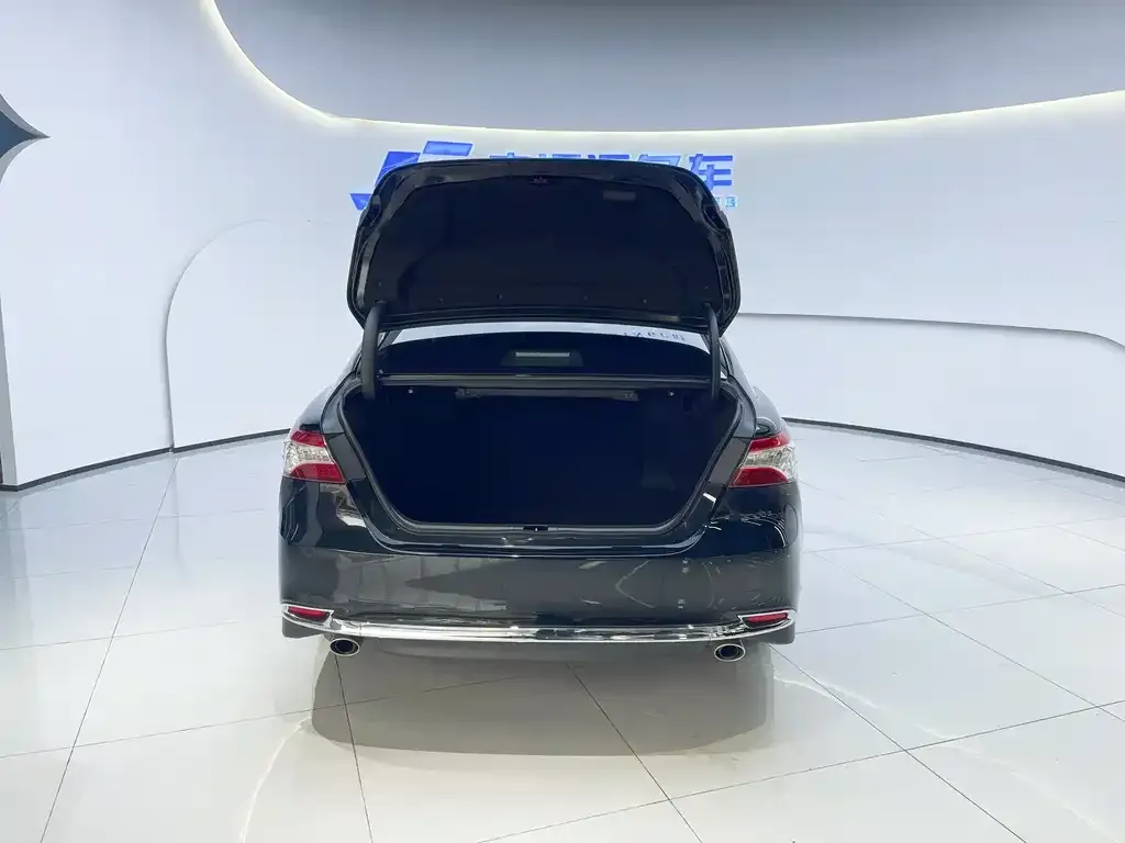 Toyota Camry 2023 из CN, фото 6