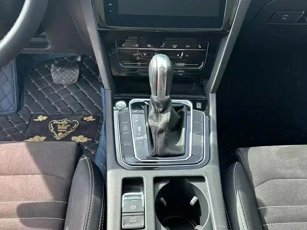 Volkswagen Magotan 2022 из CN, фото 5