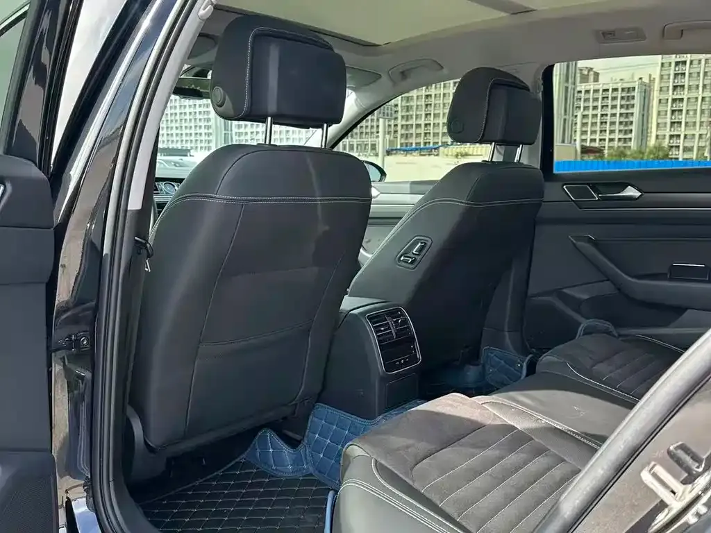 Volkswagen Magotan 2022 из CN, фото 7
