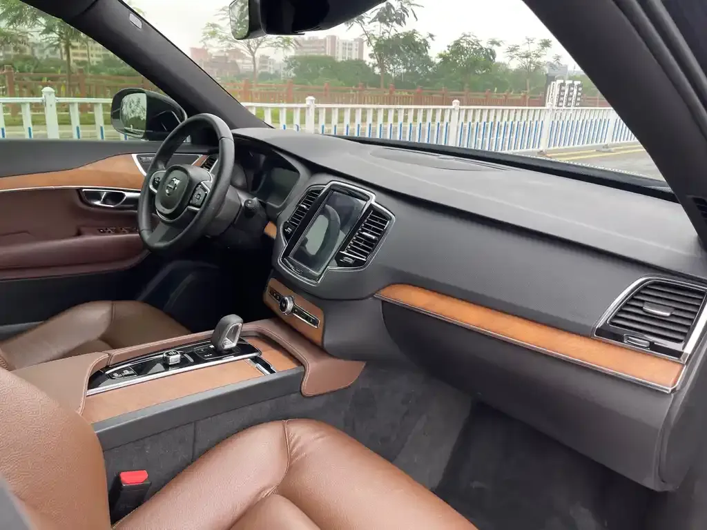 Volvo XC90 2022 из CN, фото 7