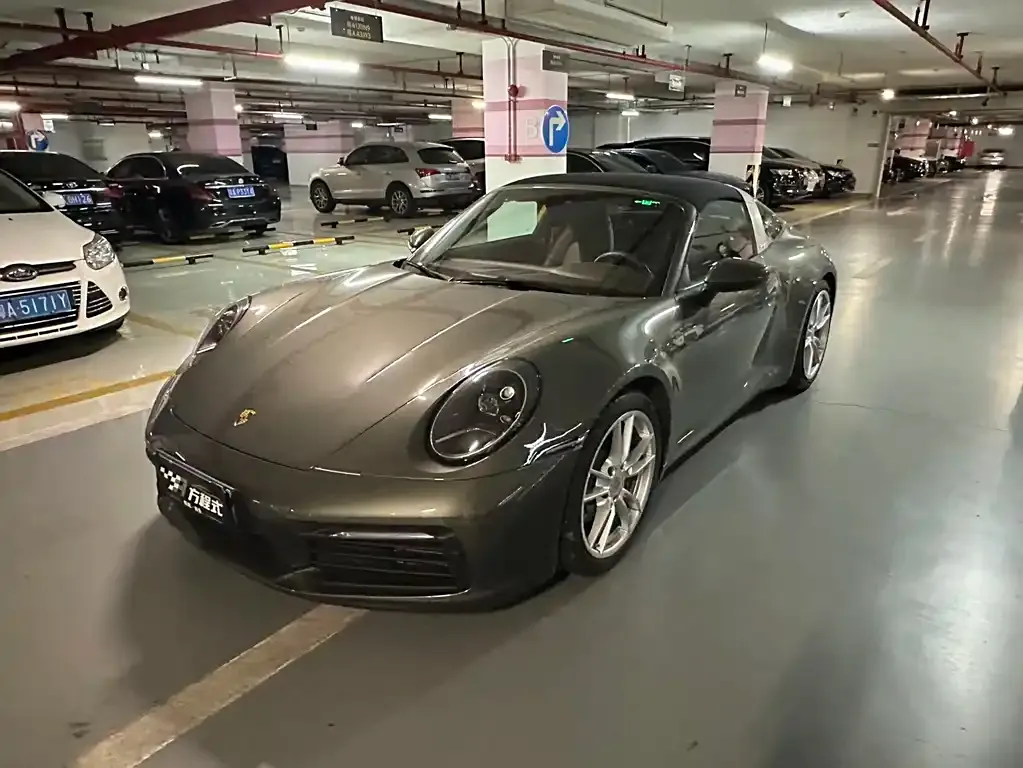 Porsche 911 2023 из CN, фото 1