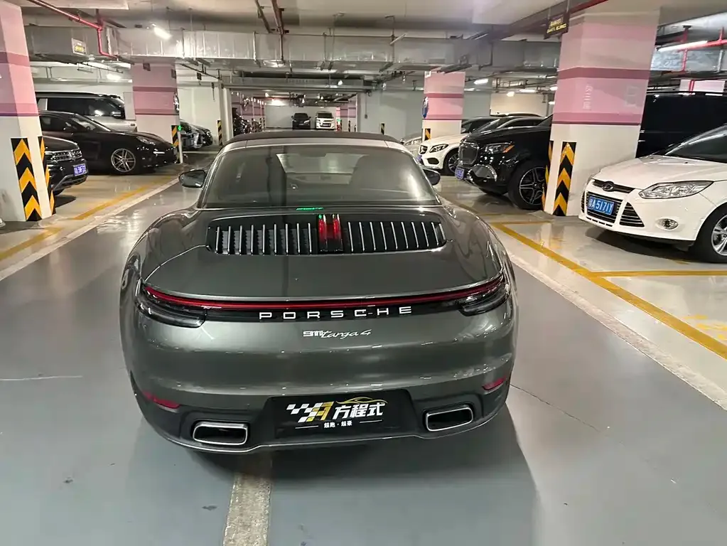 Porsche 911 2023 из CN, фото 4