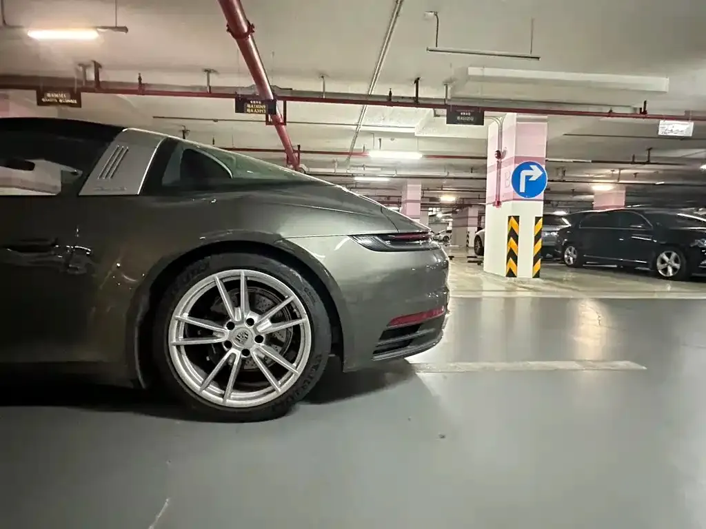 Porsche 911 2023 из CN, фото 7