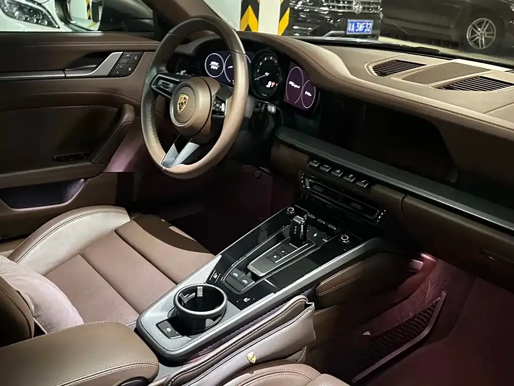 Porsche 911 2023 из CN, фото 8