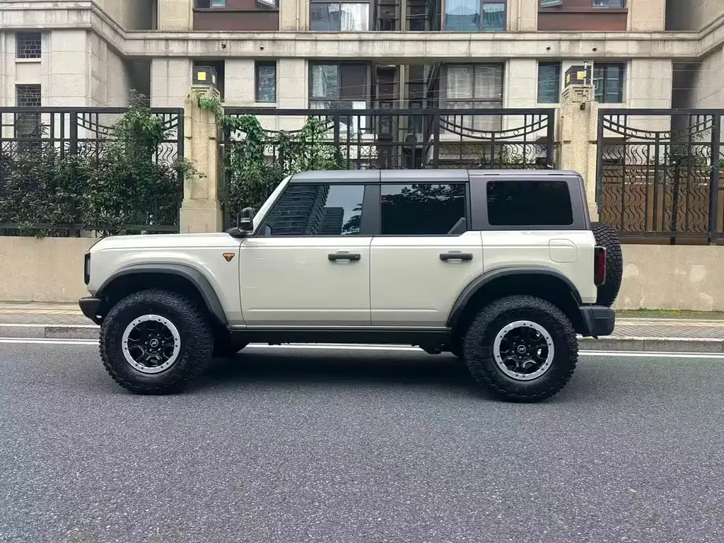 Ford Bronco 2024 из CN, фото 2