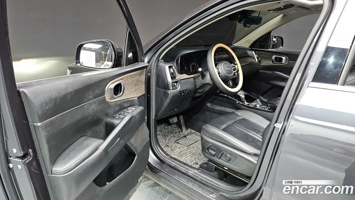 Kia Sorento — фото 10
