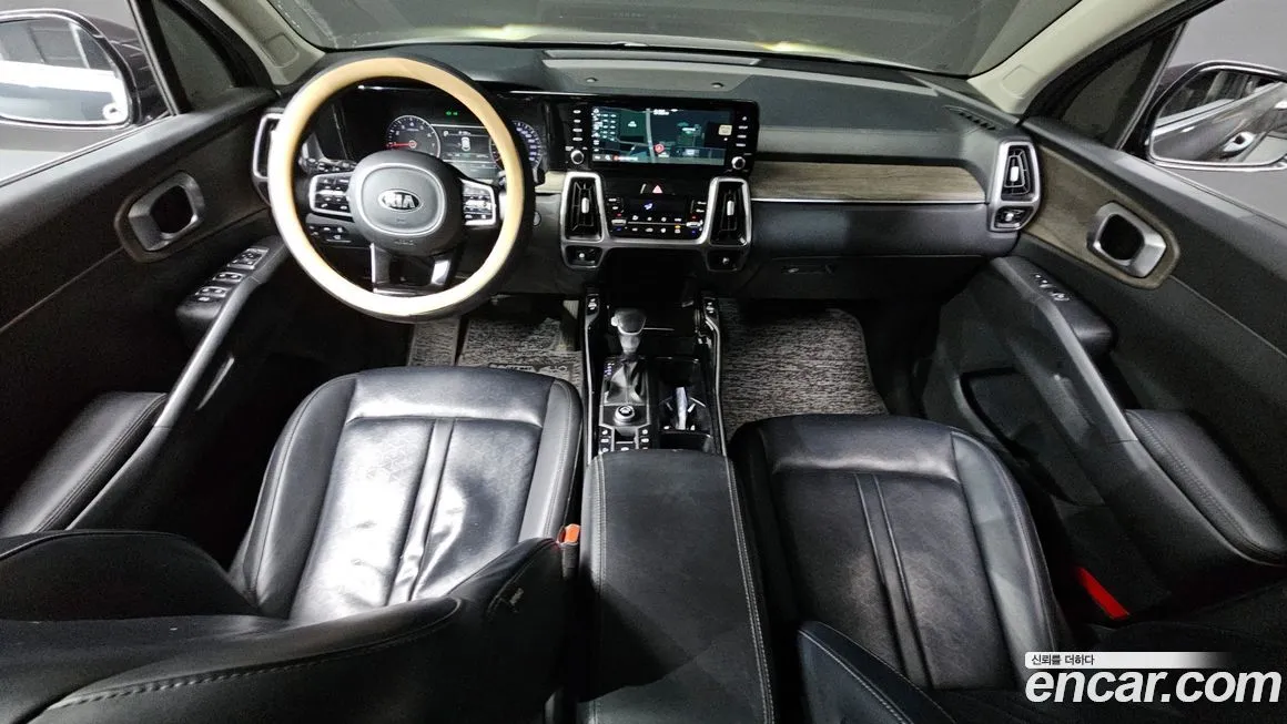 Kia Sorento — фото 7