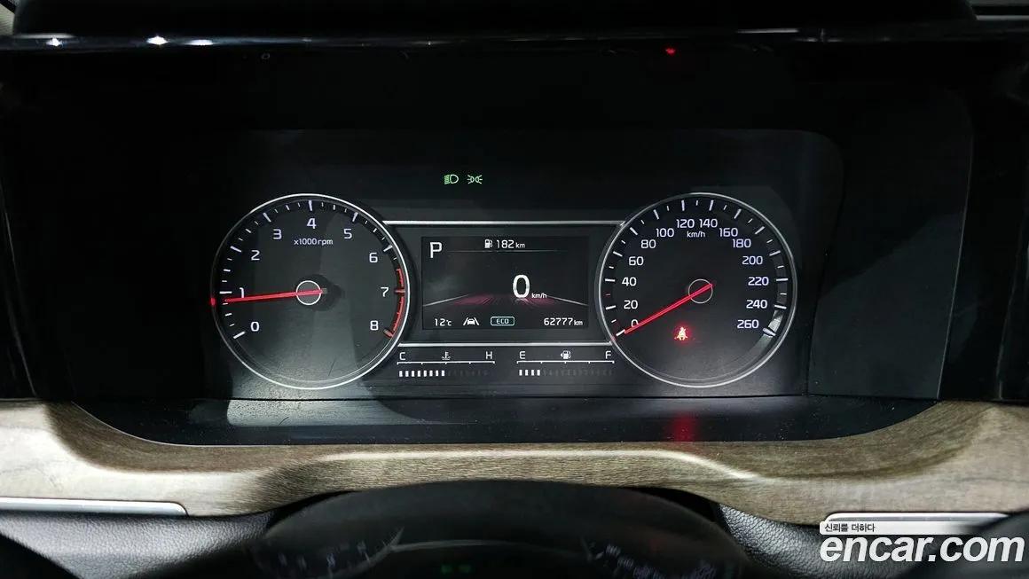 Kia Sorento — фото 8