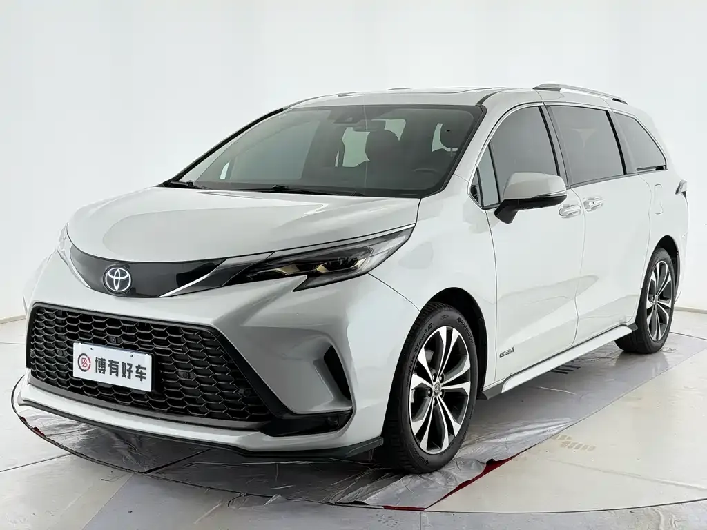 Toyota Granvia 2023 из CN, фото 1