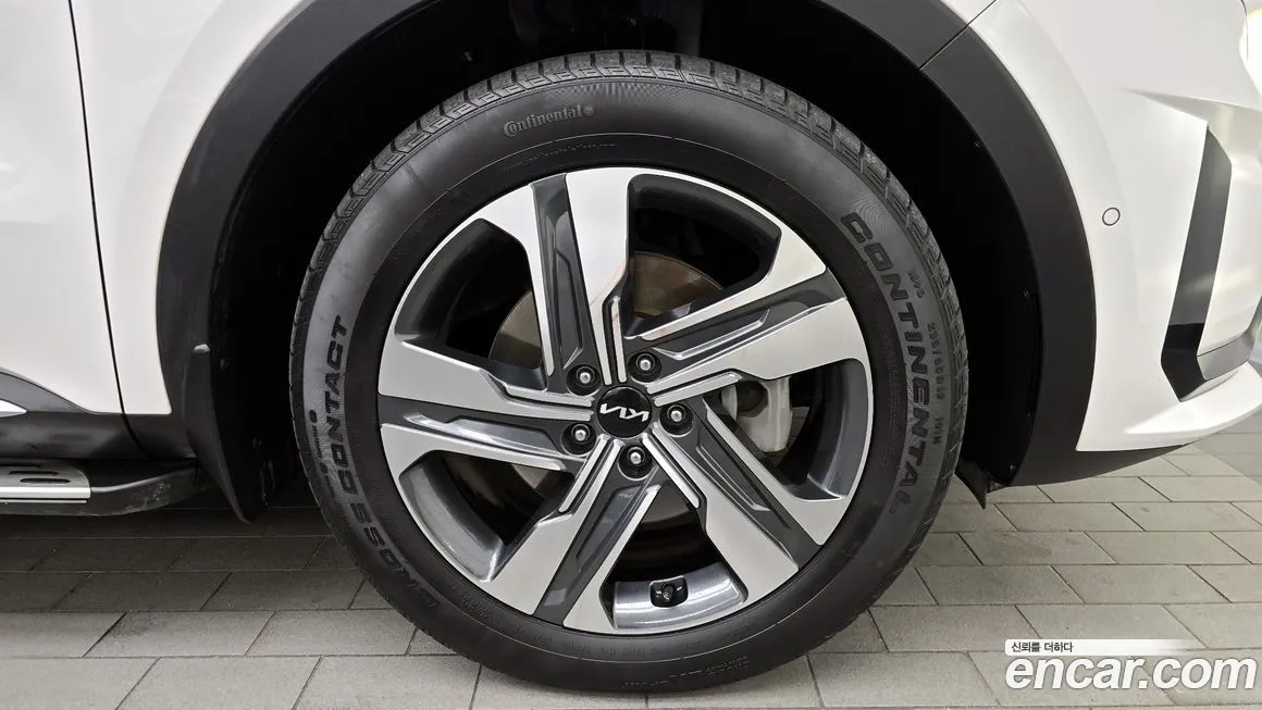 Kia Sorento — фото 5