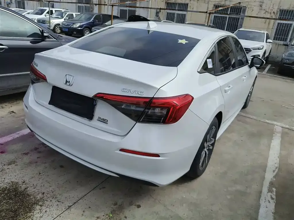 Honda Civic — фото 7