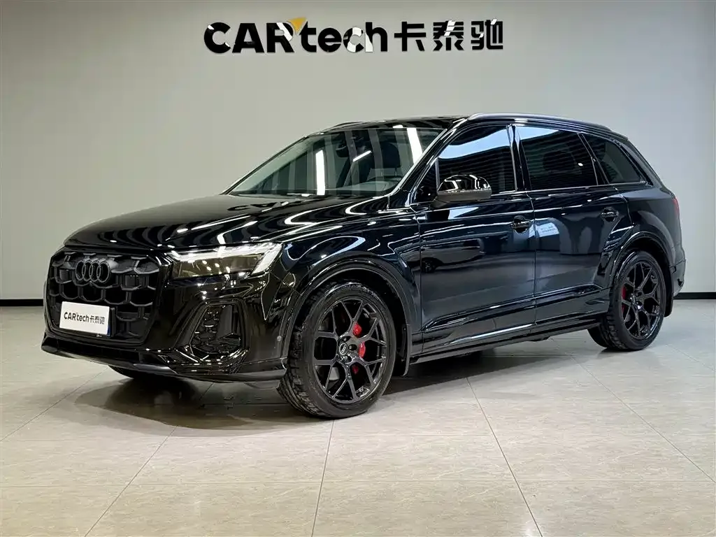 Audi Q7 2024 из CN, фото 1