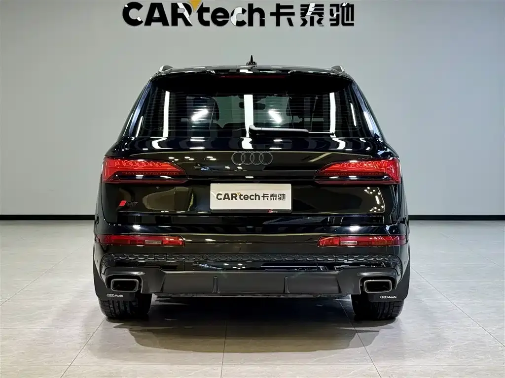 Audi Q7 2024 из CN, фото 5