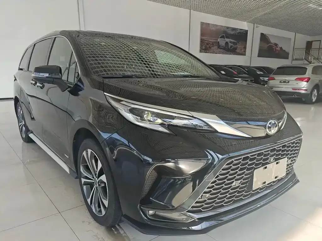 Toyota Granvia 2025 из CN, фото 3