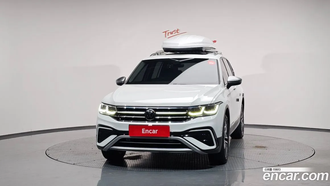 Volkswagen Tiguan — фото 3