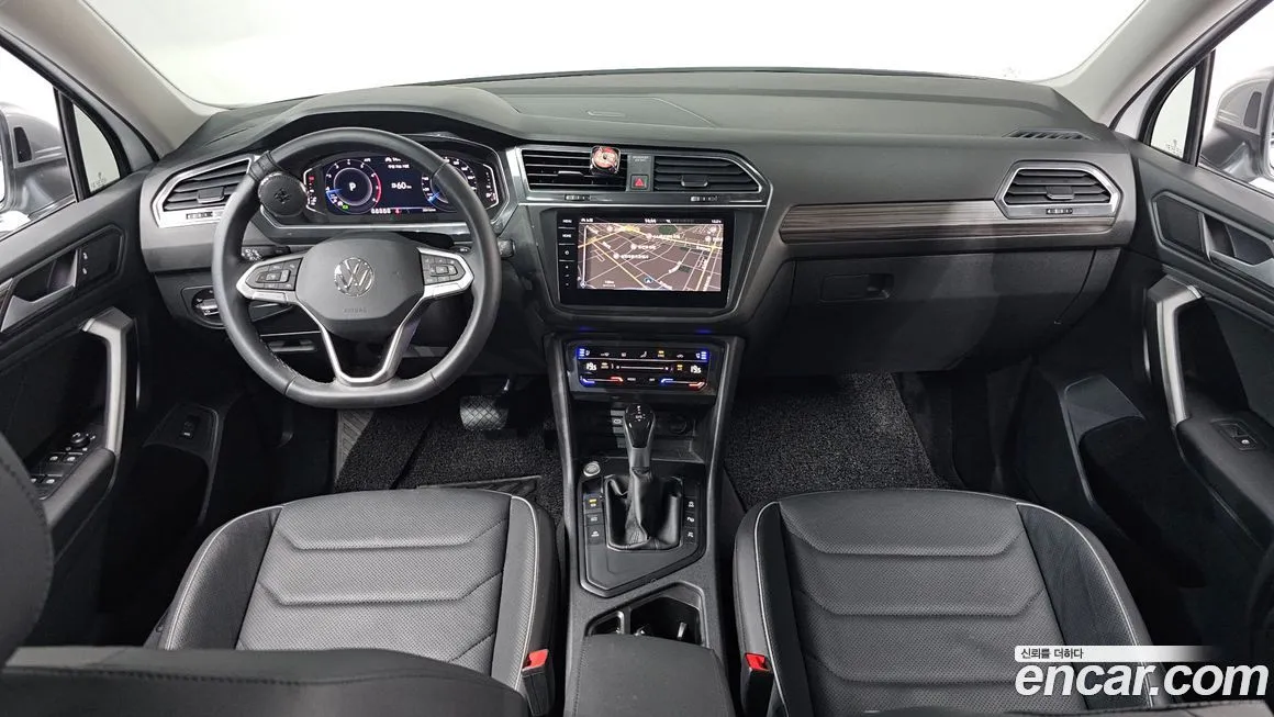 Volkswagen Tiguan — фото 7