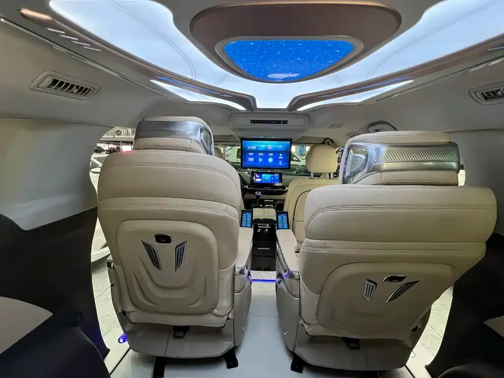 Toyota Sienna 2022 из CN, фото 9